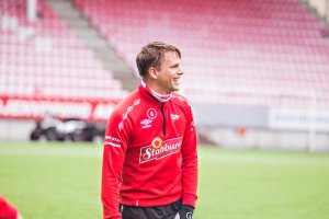 Andrea Loberto presentert som ny hovedtrener i FFK - Patrik Karoliussen trener