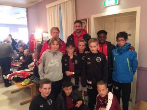 Filip Westgaard, Mislav Leko og Kevin Wright besøkte Kongsten på deres familiedag.