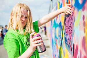 Kunstarbeid på Barnas Verdensdager