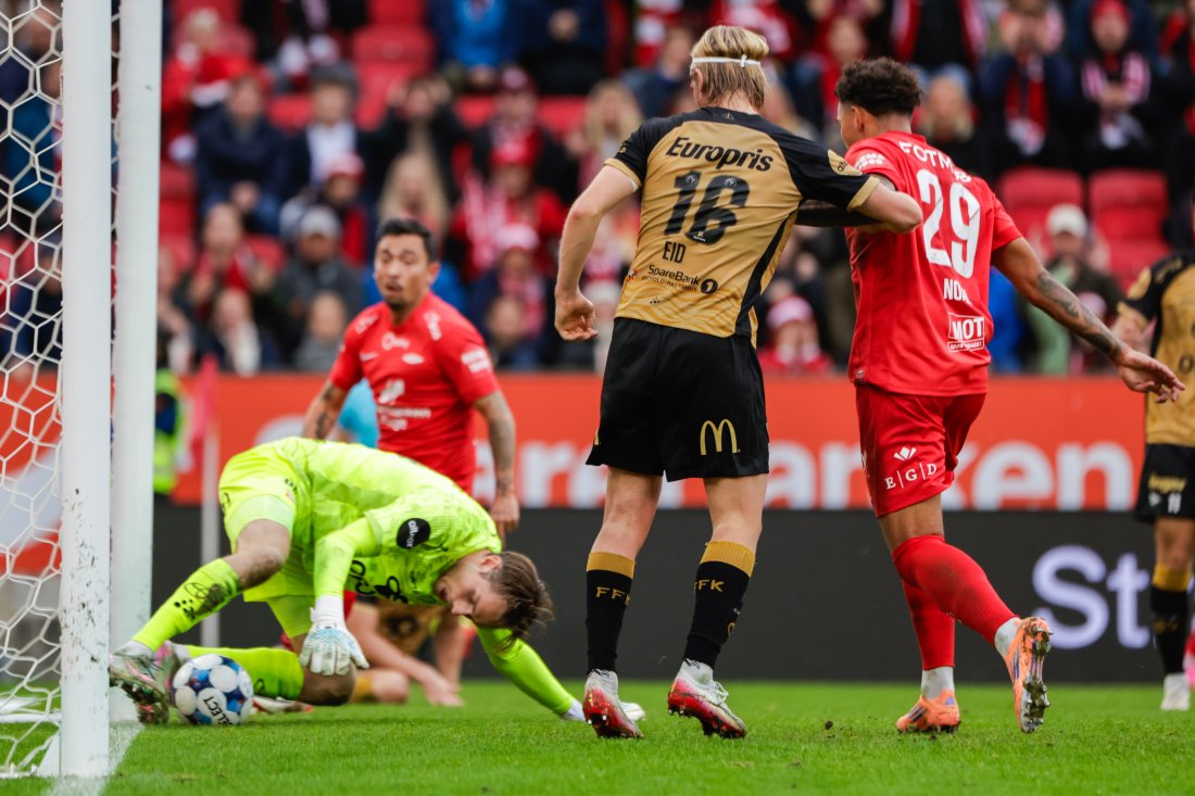 Det var mye trøkk foran målet til Martin Børsheim i dag. (Foto: Paul S. Amundsen / NTB)