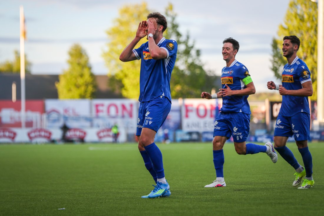 Sandefjords Nikolaj Moller feirer 1-0. (Foto: Trond R. Teigen / NTB)