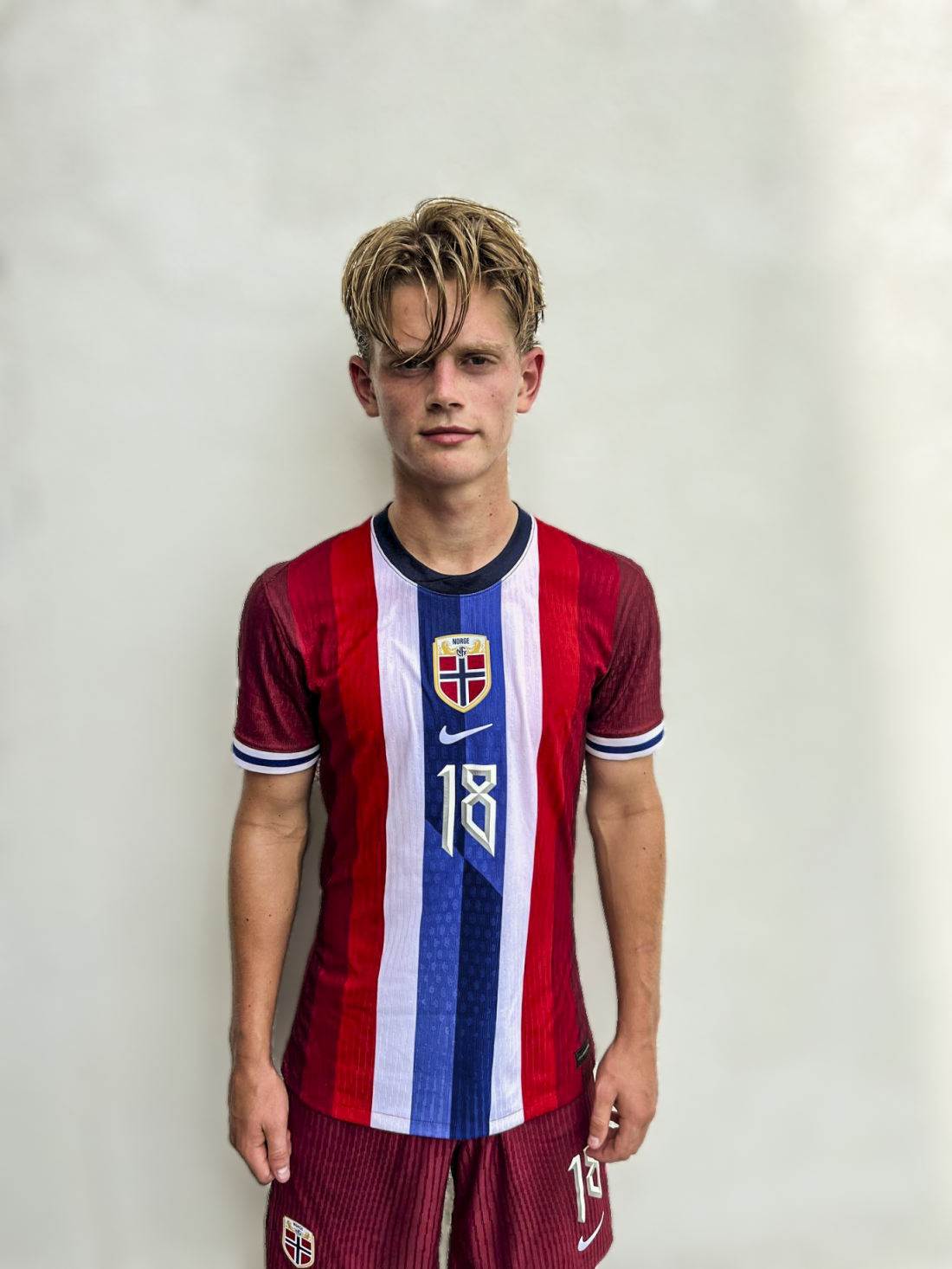 Sander med sin første start for U16 landslaget i den andre kampen mot Albania.