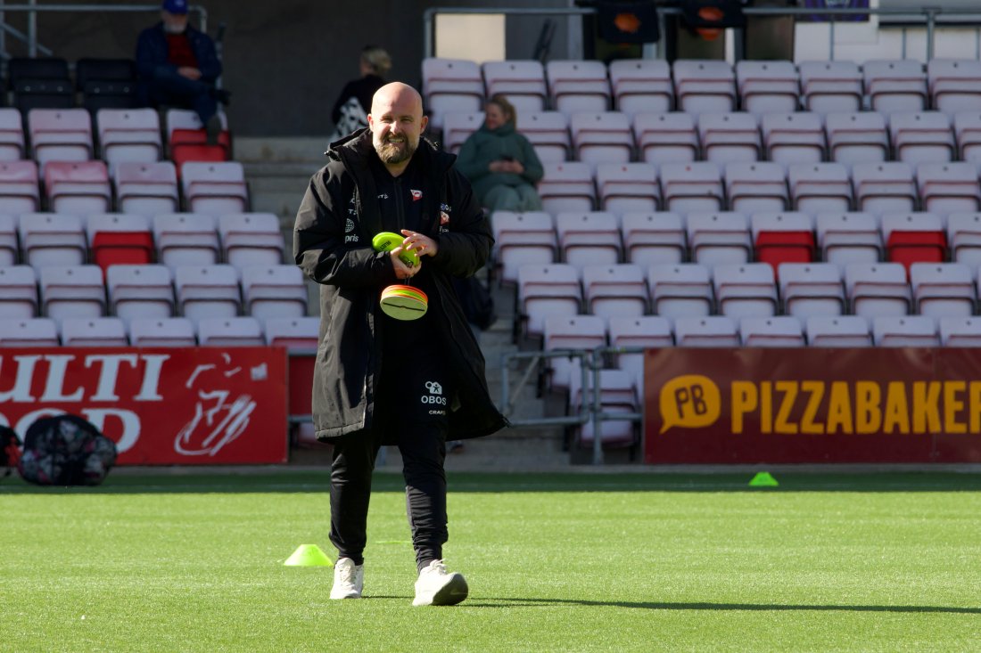 Trener Mads Vallestrand, fornøyd med å angrepsspillet mot et lavtliggende Moss