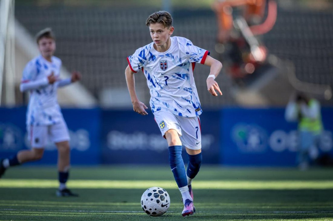 Leon i aksjon for Norge.