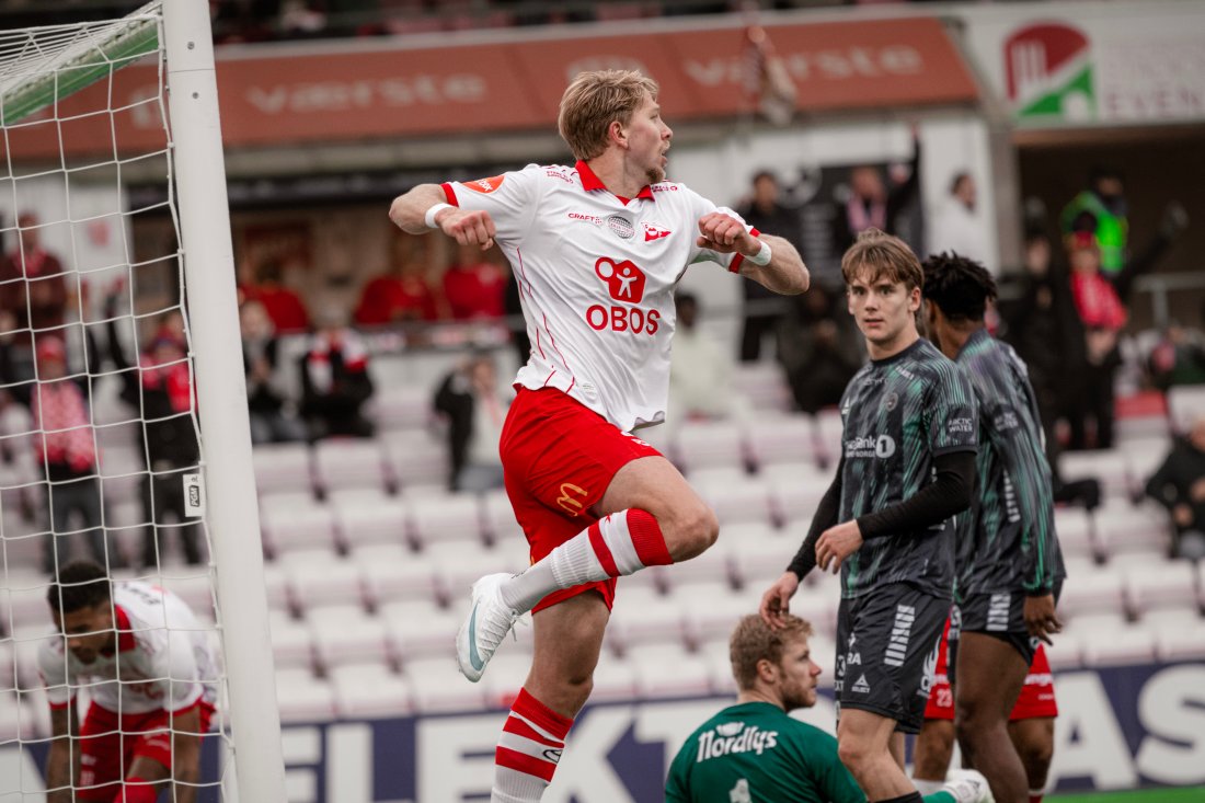 Holmé stanget inn 1-1. (Foto: Qwerty AS)