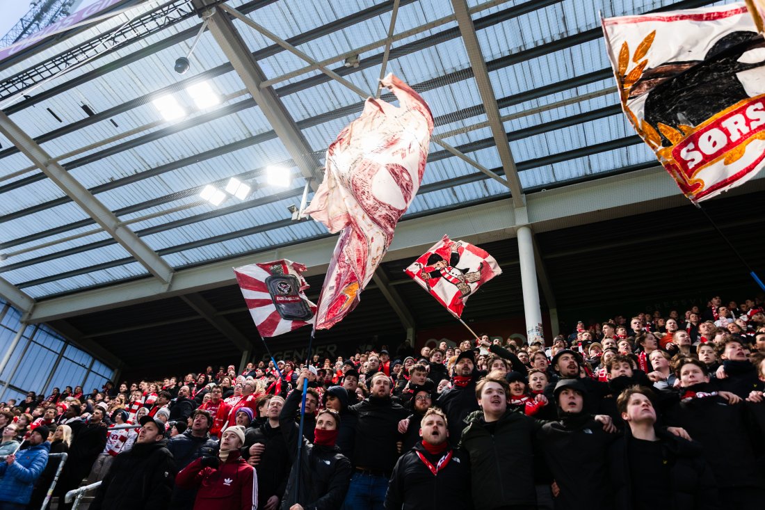 Det blir trøkk i begge ender av Stadion på søndag. (Foto: Qwerty AS)