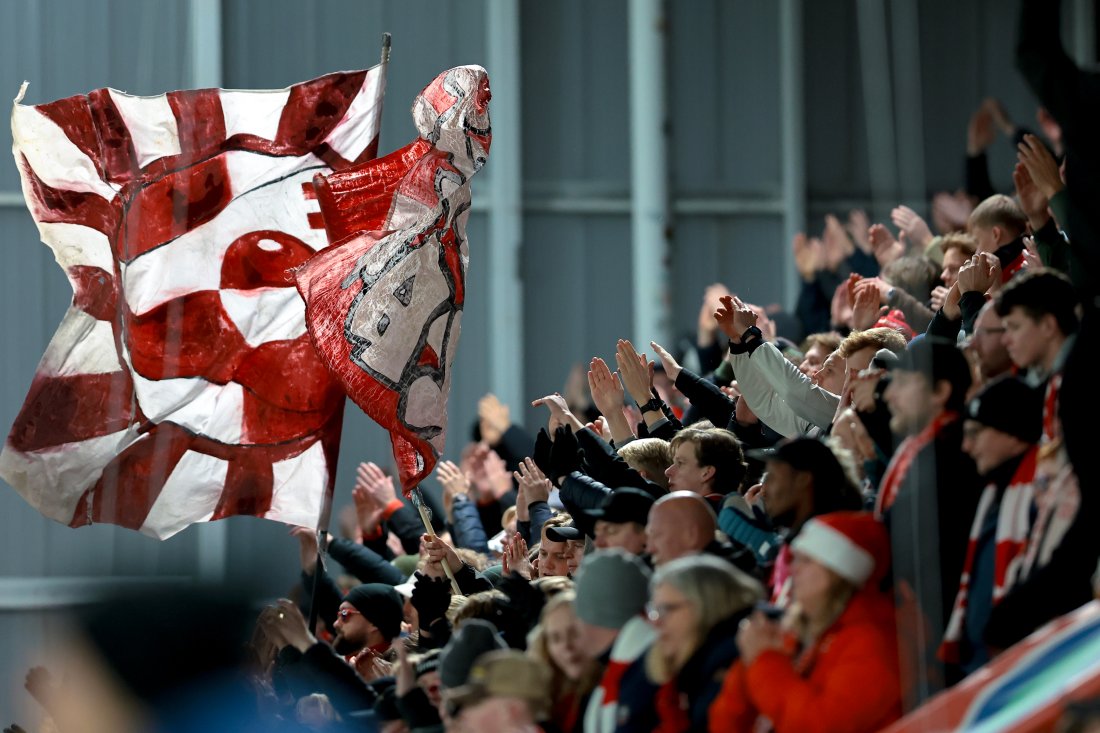 Nesten 11 000 så oss mot Viking i fjor. (Foto: Thomas Andersen / NTB)