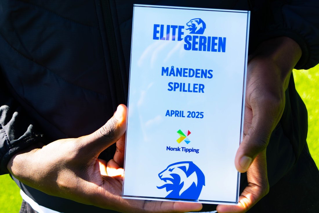 Beviset på at Fallou Fall ble kåret til månedens spiller i Eliteserien i april.