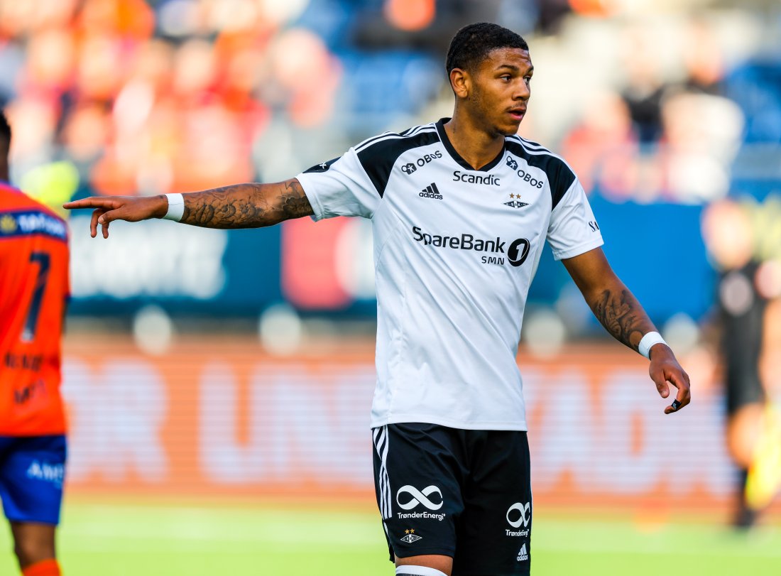 Bryan Fiabema i aksjon for Rosenborg i 2022. (Foto: Svein Ove Ekornesvåg / NTB)