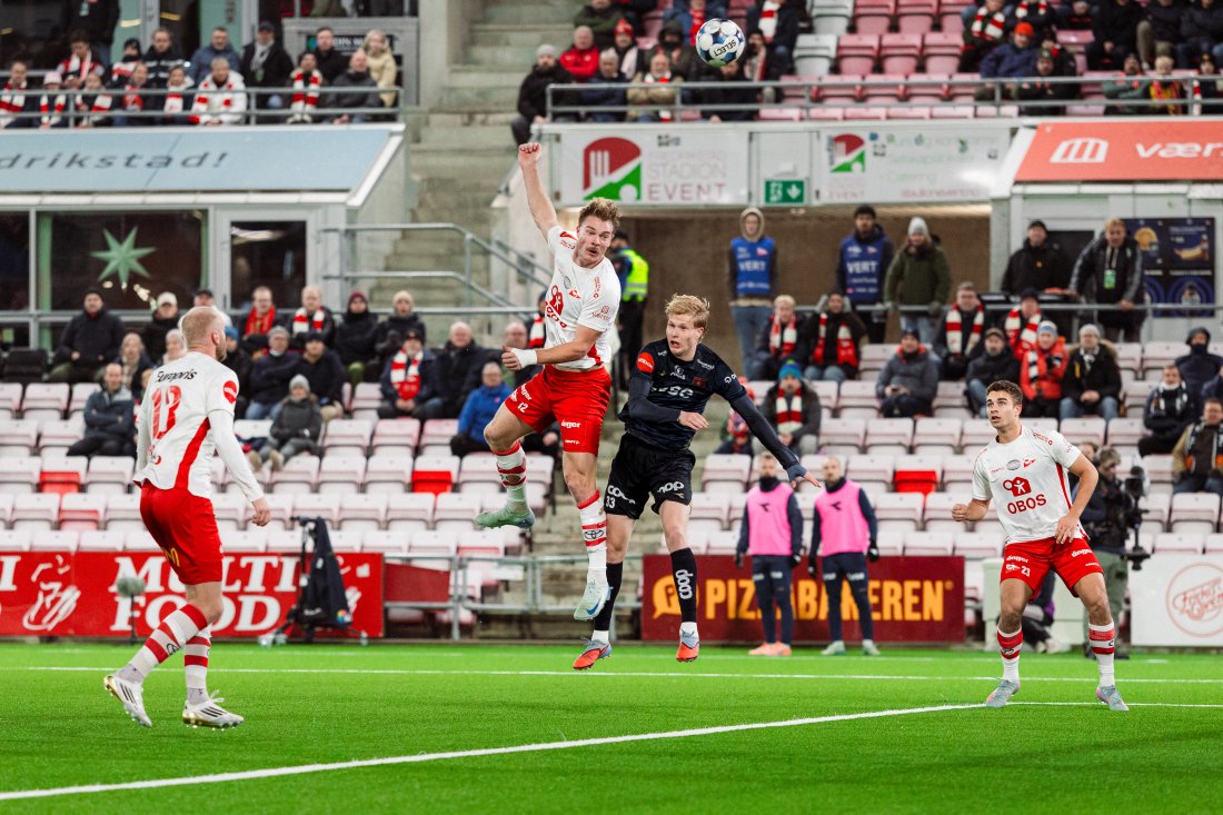 Her holdt Ulrik Fredriksen på å stange FFK i føringen. (Foto: Qwerty AS)