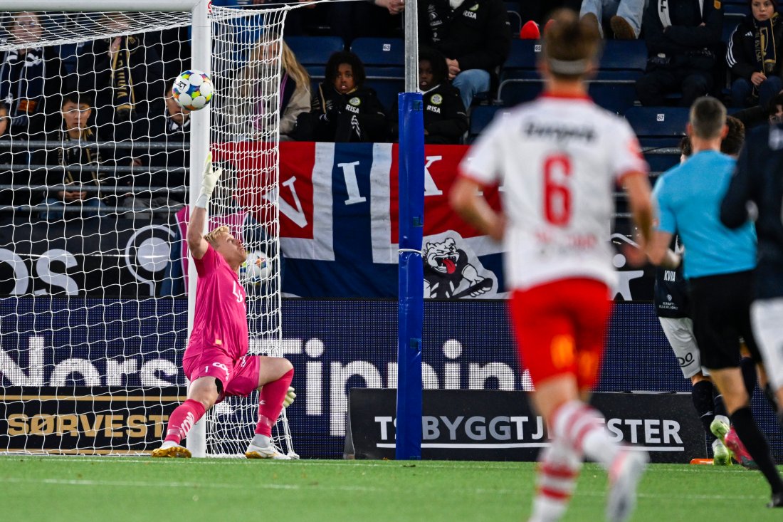 Her setter Bryan Fiabema inn 1-1. (Foto: Carina Johansen / NTB)