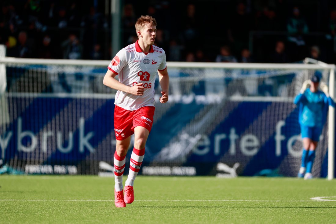 Jonathan Norbye fikk sin første start for FFK. (Foto: Frederik Ringnes / NTB)