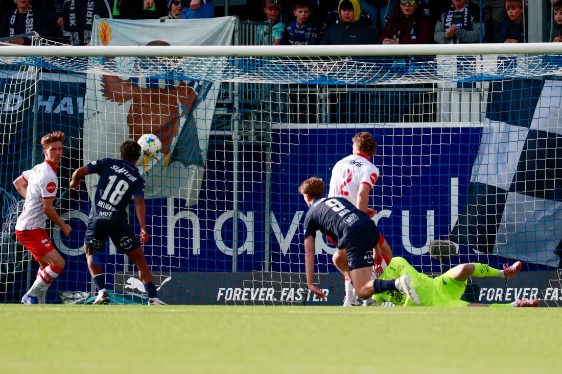 Promise Meliga satt inn 1-0. (Foto: Frederik Ringnes / NTB)
