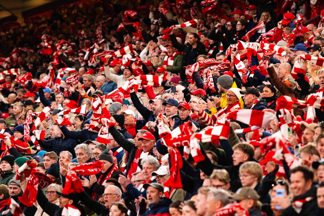 Det blir stort sett fulle tribuner på Stadion på søndag! (Foto: Qwerty AS)