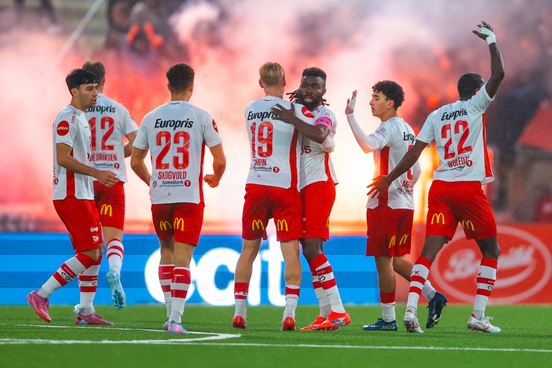 Leonard Owusu reddet poeng med kampens andre perlescoring. (Foto: Thomas Andersen / NTB)