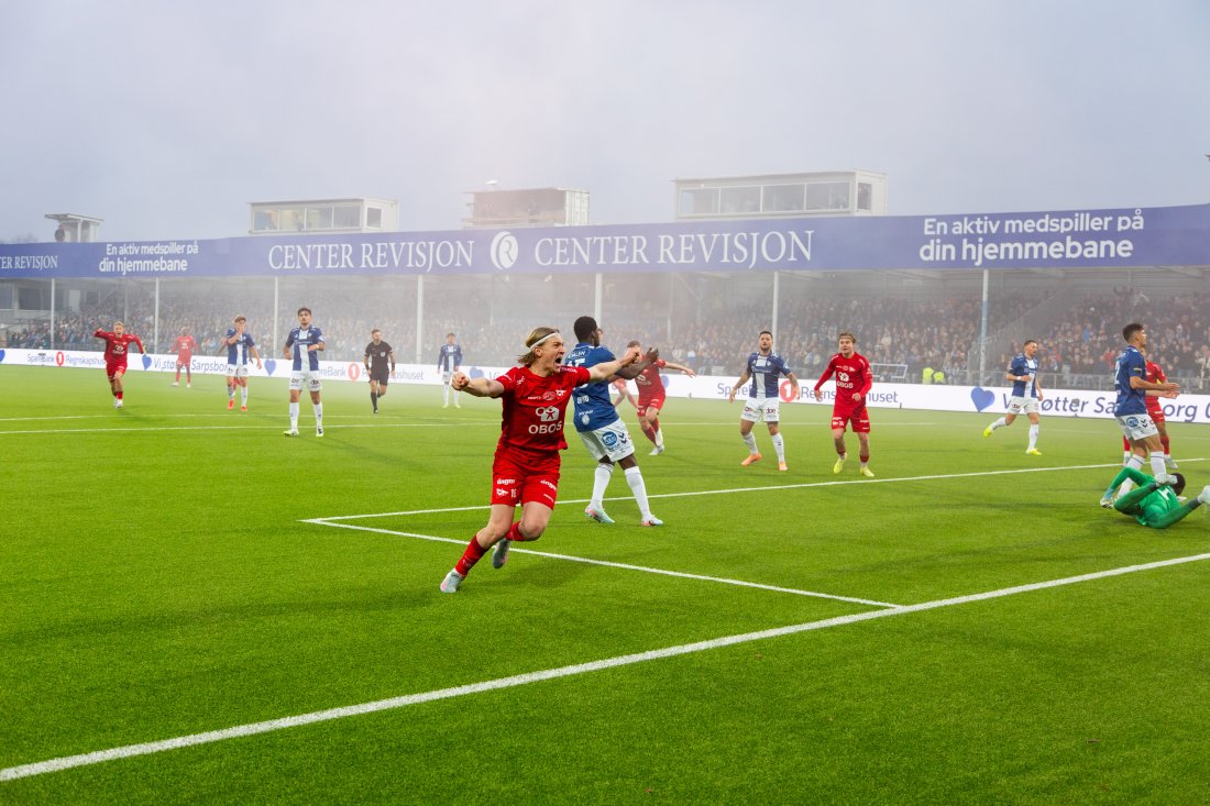 Daniel Eid jubler etter å ha sendt oss i føringen. (Foto: Qwerty AS)