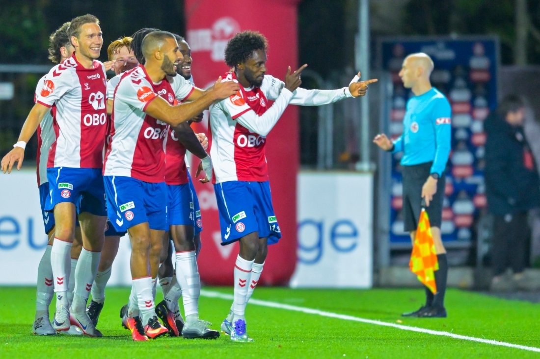KFUM jubler etter scoring av Bilal Njie under Eliteseriekampen i fotball mellom KFUM Oslo og Fredrikstad på KFUM Arena. (Foto: Annika Byrde / NTB)
