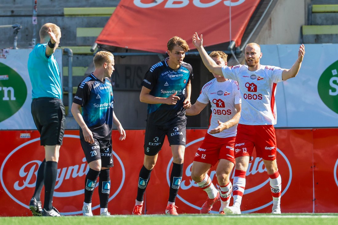Dommer annullerte den tidligere scoringen vår. (Foto: Thomas Andersen / NTB)