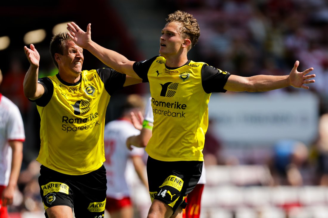 Lillestrøms Gustav Nyheim jubler etter å ha sendt LSK i føringen. (Foto: Christoffer Andersen / NTB)