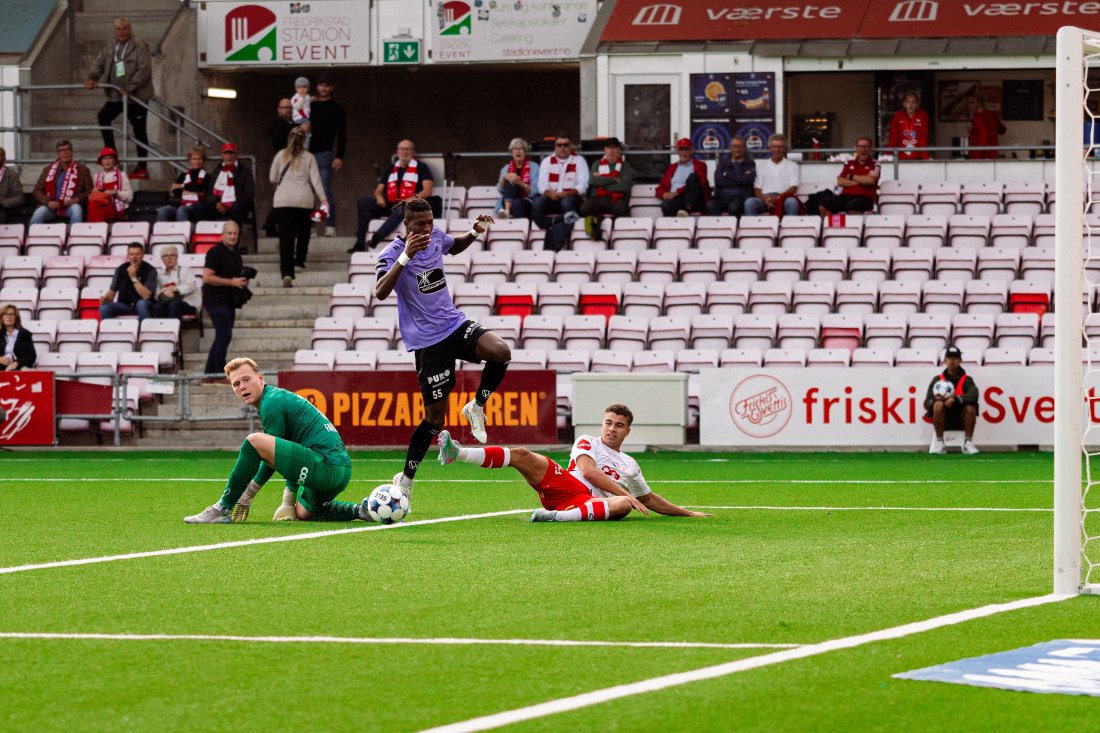 Henrik Skogvold kriget inn 1-0. (Foto: Qwerty AS)