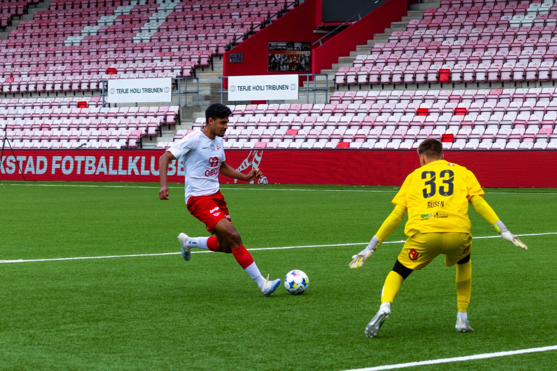 Botchway stanget inn 1-1. Senere i omgangen var han nære på å sende oss opp i 2-1, men skuddet gikk like utenfor.