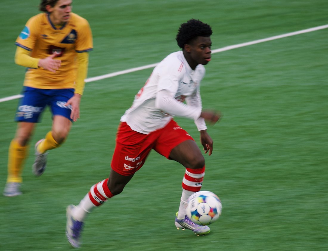 Wesseh i aksjon for FFK mot Jerv i vinter. (Foto: 42.yard.)
