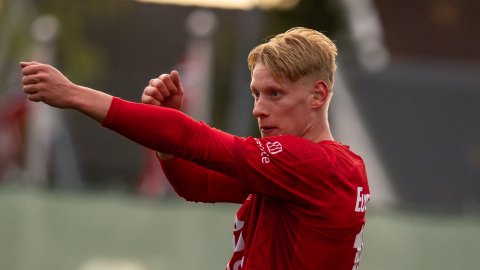 Videre i NM – Slo Flint med fem mål